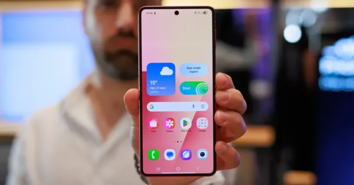 Samsung Galaxy Z Flip 7 dengan layar lebih besar dan desain tipis