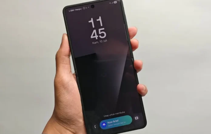 Samsung berencana luncurkan ponsel lipat tiga pertama akhir tahun ini
