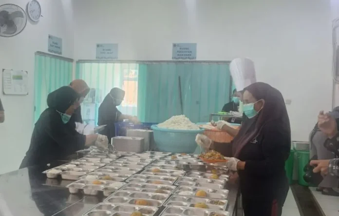 Sistem digital Program Makan Bergizi Gratis (MBG) pemerintah untuk pemantauan real-time