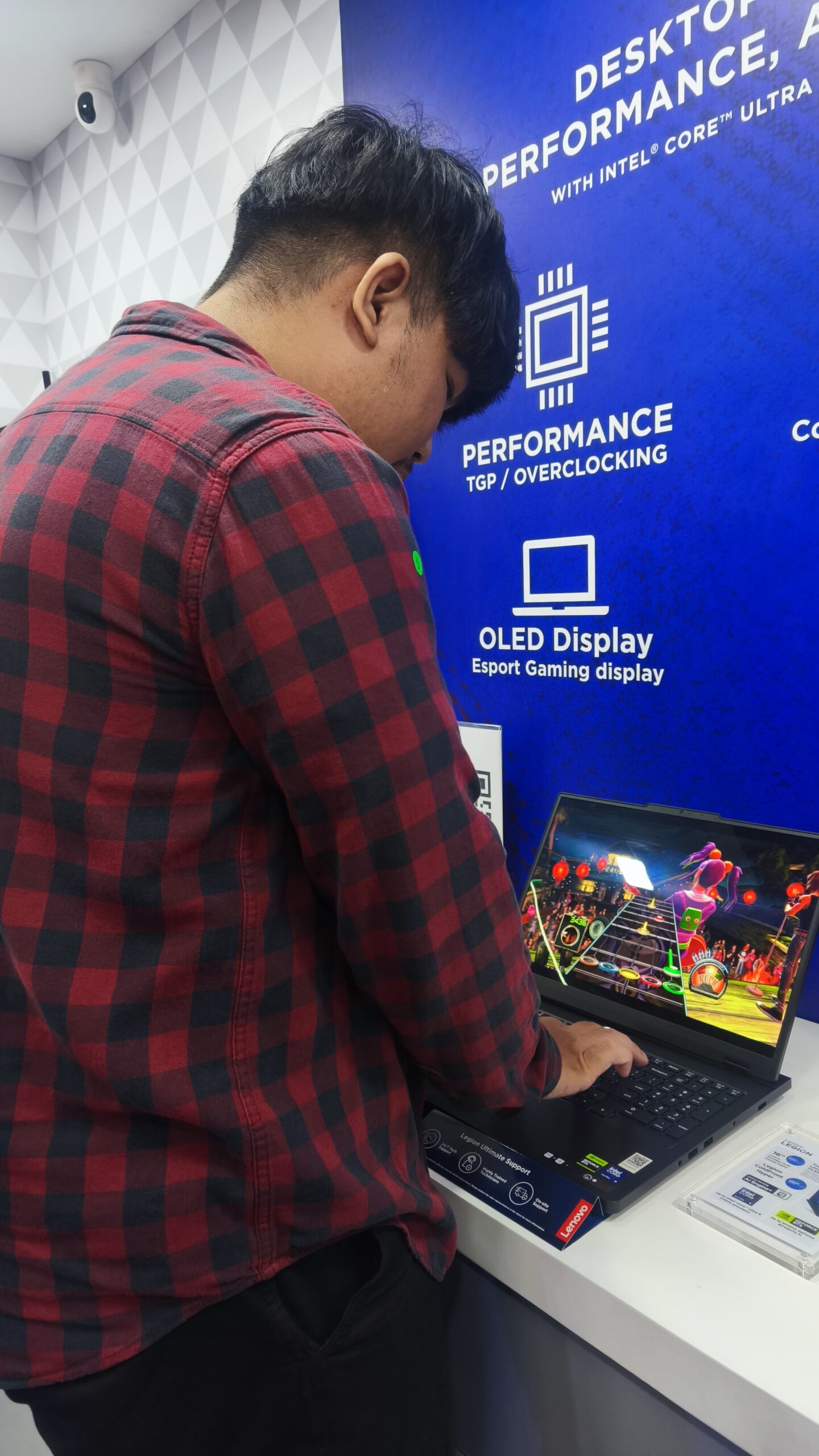 Content image for article: Lenovo Smarter Experience di MRT Bundaran HI: Eksplorasi AI dan Gaming