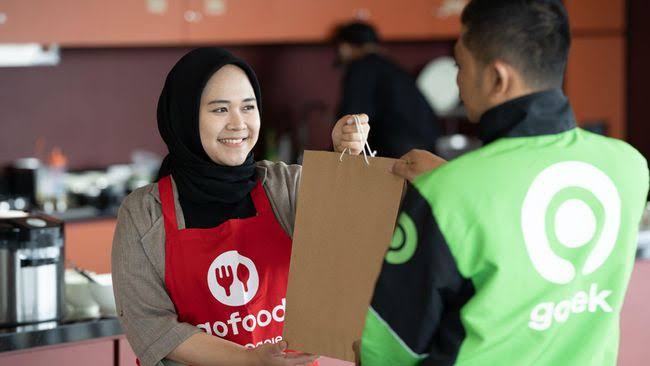 Solidaritas Global: Netizen Luar Negeri Bantu Driver Ojol Indonesia