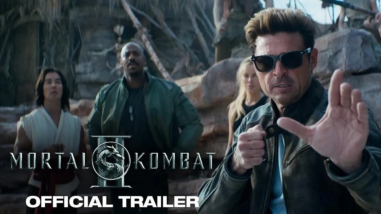 Karl Urban sebagai Johnny Cage di Mortal Kombat II