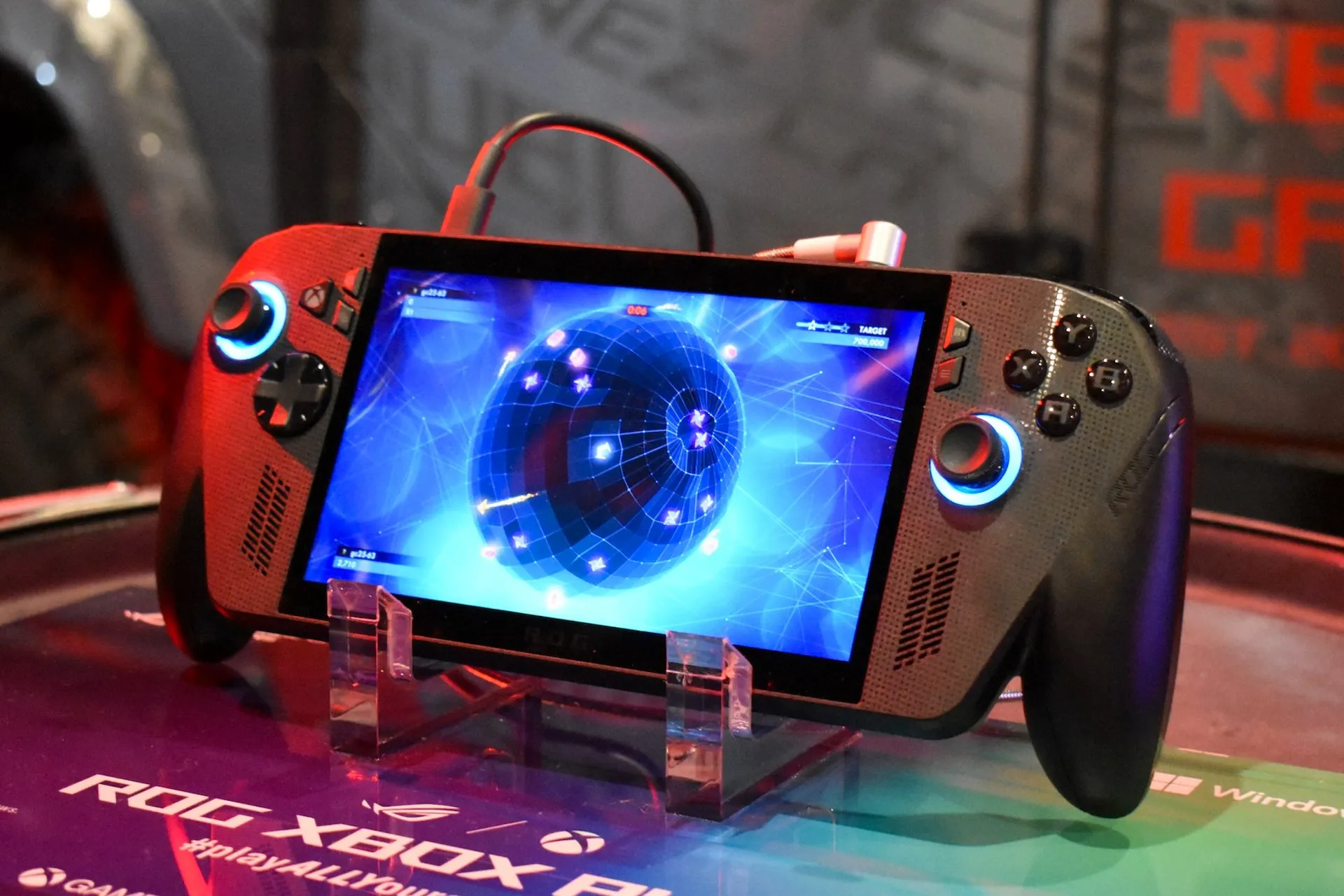 Microsoft dan Asus menolak mengungkap harga handheld Xbox mereka