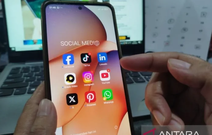 Ilustrasi fakta membongkar mitos seputar penggunaan smartphone di tahun 2025