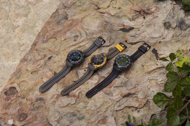 Garmin Instinct Crossover AMOLED: Hybrid Tangguh dengan Layar Cerah