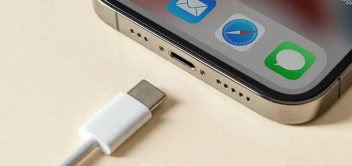 Ilustrasi kotak smartphone kosong tanpa kabel USB dan charger, menunjukkan tren packaging minimalis industri smartphone