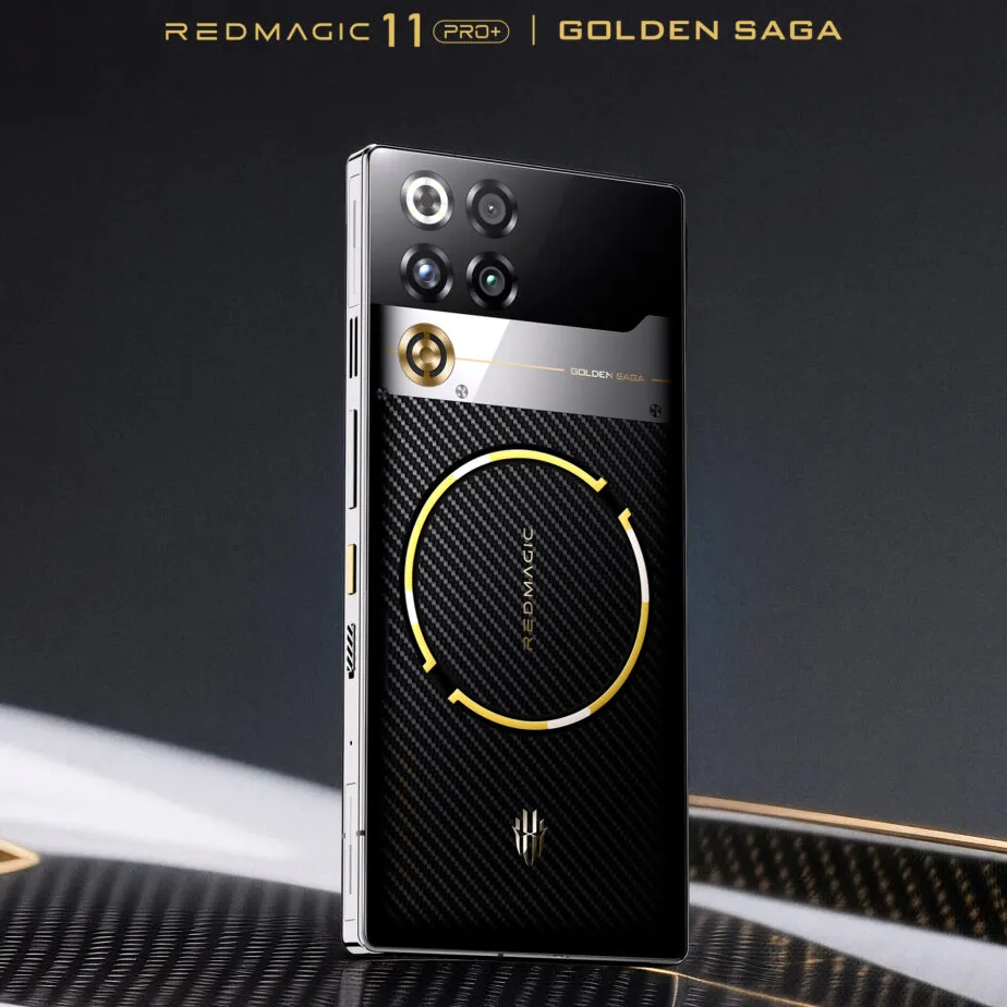 RED MAGIC 11 Pro+ Golden Sage close-up
