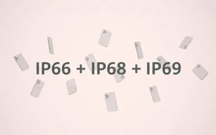 Ilustrasi smartphone dengan multiple IP ratings IP66 IP68 IP69 menunjukkan evolusi standar perlindungan air dan debu