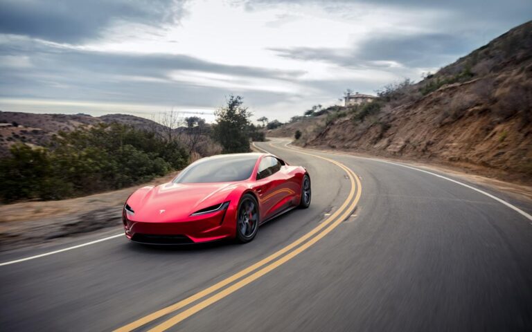 Elon Musk Bocorkan Mobil Terbang Tesla Sebelum Akhir Tahun