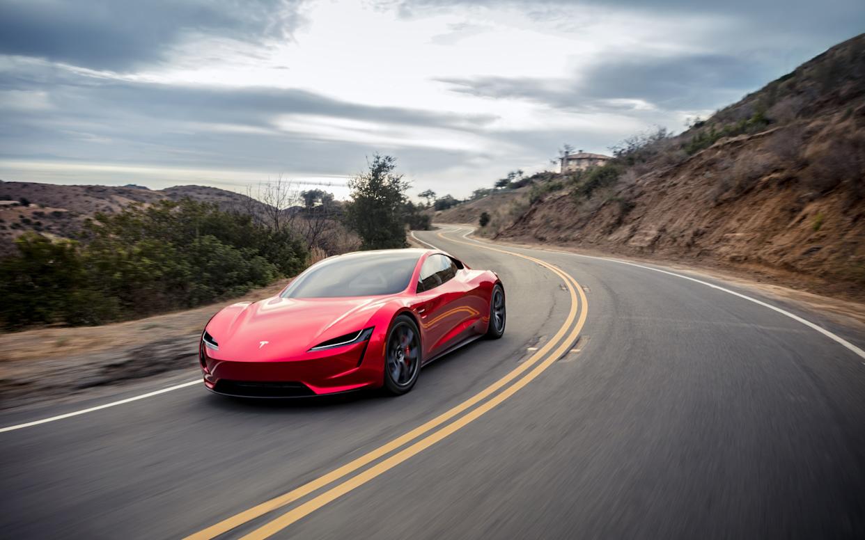 Elon Musk Bocorkan Mobil Terbang Tesla Sebelum Akhir Tahun