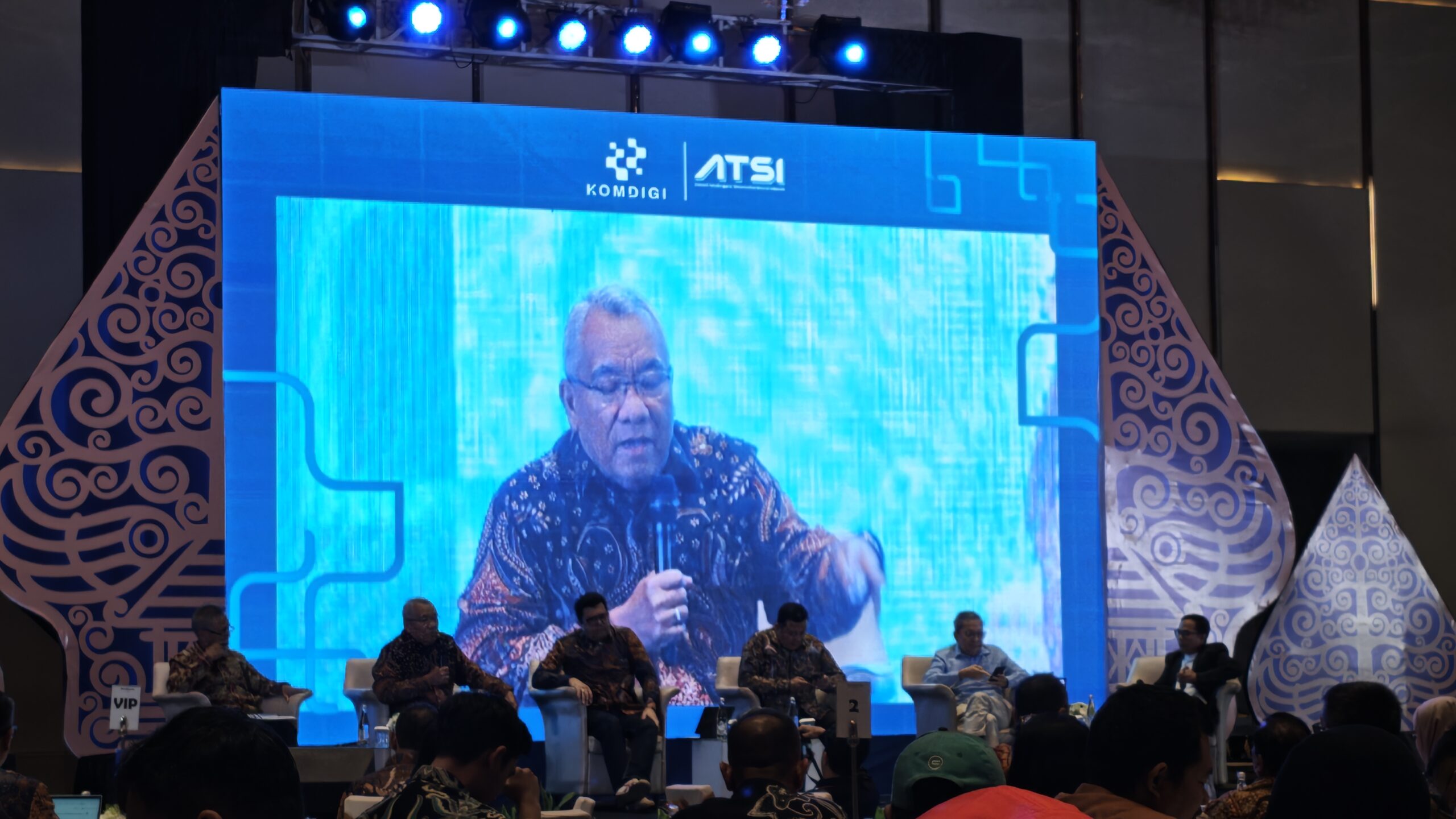 Registrasi SIM Card Wajah Mulai 2026: Operator Siap, Masyarakat Siapkah?