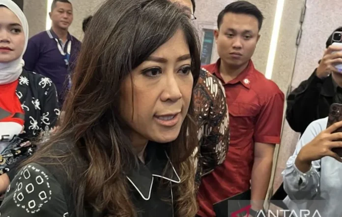 Menkominfo Meutya Hafid menyampaikan pesan 