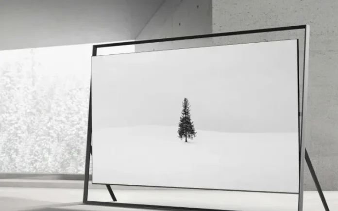 Tampilan close-up desain bingkai elegan dan panel layar Samsung R95H Micro RGB TV 130 inci yang dipamerkan di CES 2026