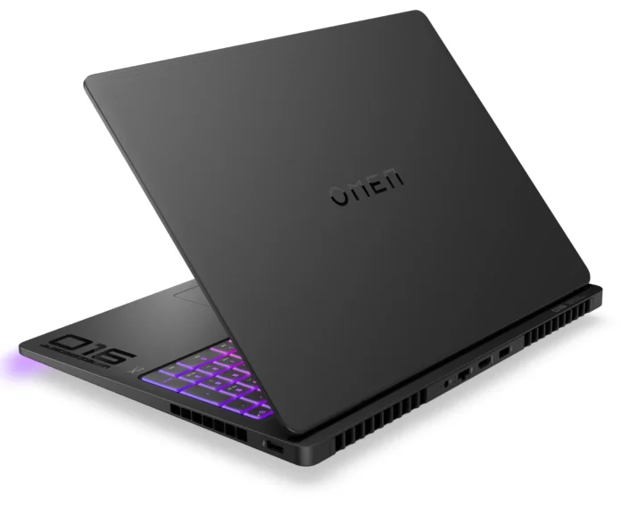 Tampilan depan laptop gaming HyperX OMEN MAX 16 dengan chassis gelap dan lampu RGB, diluncurkan HP di CES 2026.