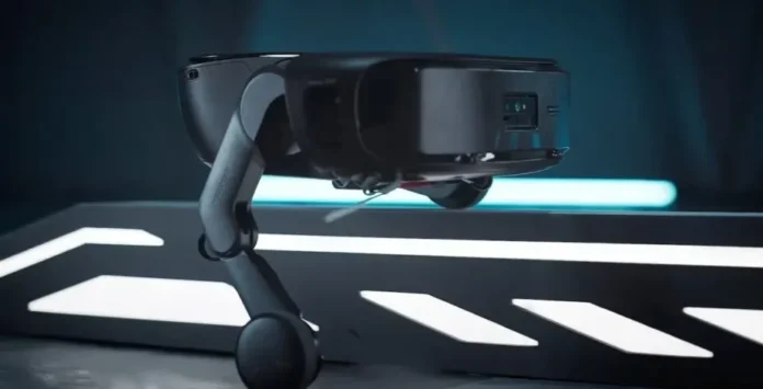 Konsep robot vacuum Roborock Saros Rover dengan kaki beroda sedang membersihkan anak tangga