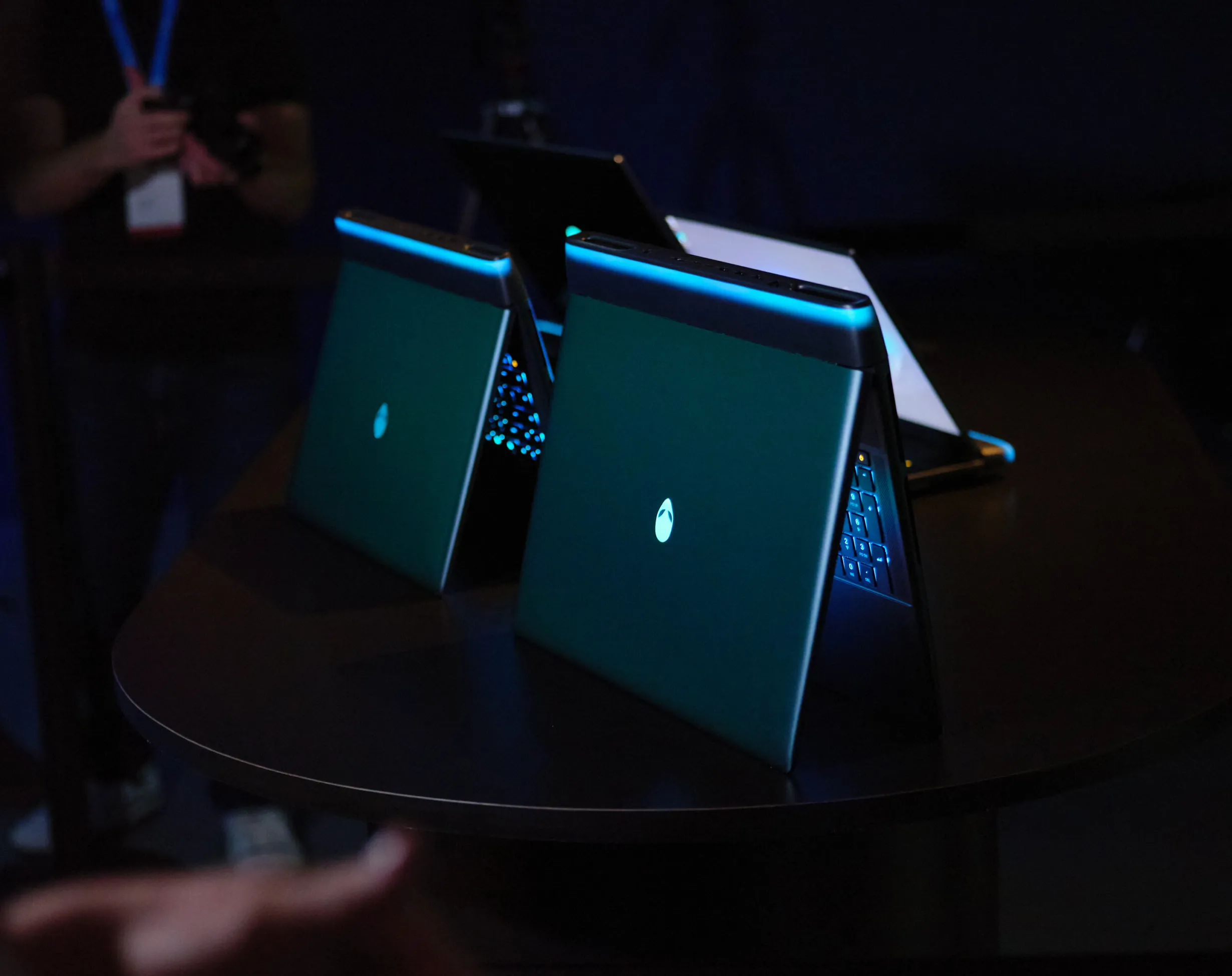 Alienware Area-51 16 inch OLED Display