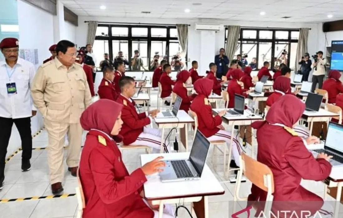 Kemkomdigi Pasok Internet dan Literasi Digital untuk 166 Sekolah Rakyat
