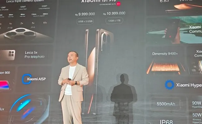 Country Director Xiaomi Indonesia Wentao Zhao memperkenalkan Xiaomi 15T series di Indonesia, Selasa (30/9/2025). Ada dua model yang dirilis yaitu Xiaomi 15T reguler dan Xiaomi 15T Pro. 