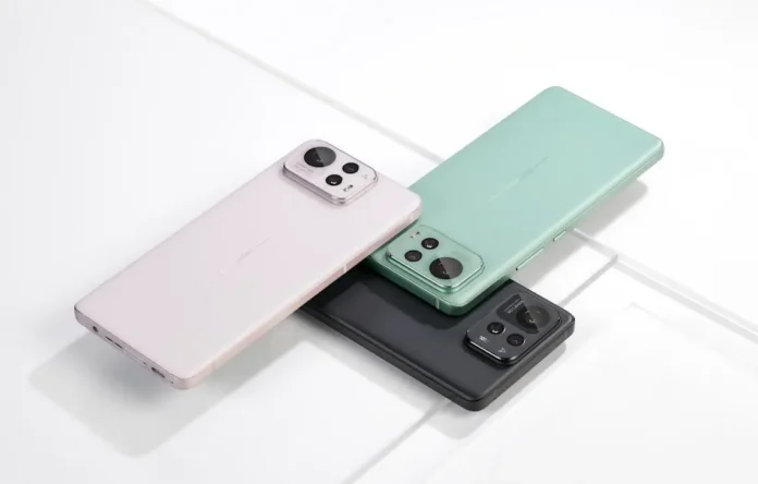 Ilustrasi logo ASUS dengan latar belakang teknologi futuristik yang mengisyaratkan perubahan strategi bisnis.