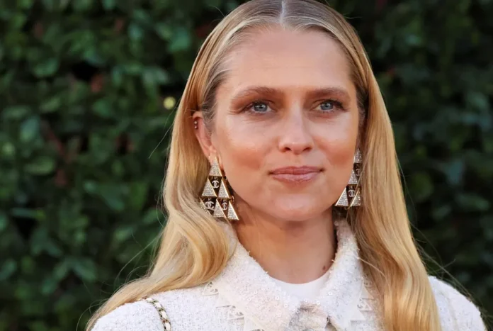 Teresa Palmer pemeran Sif God of War Amazon